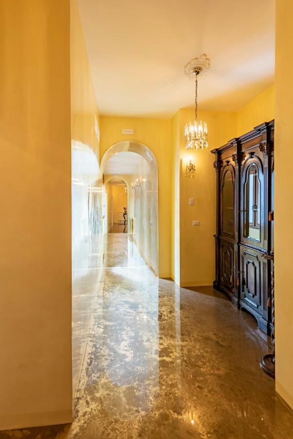 Апартаменти Elegant Historic Large House On Lake Como Граведона Екстер'єр фото